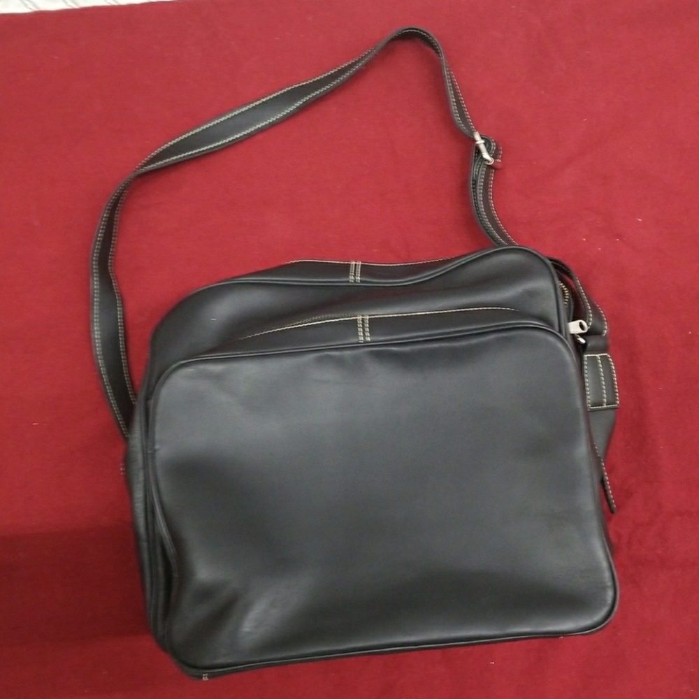 Banana republic leather camera bag
